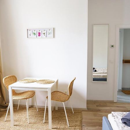 Vienna City Apartment Suedtiroler Platz Bagian luar foto