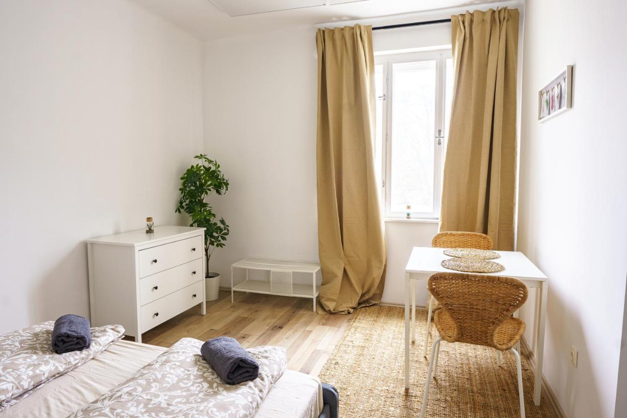 Vienna City Apartment Suedtiroler Platz Bagian luar foto